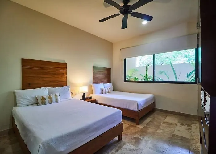 Zen Oasis Swim Up Pool W Tiki Hut Bar + Gym Apartment *